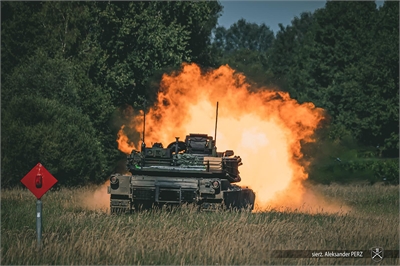 Polskie Abramsy otworzyły ogień