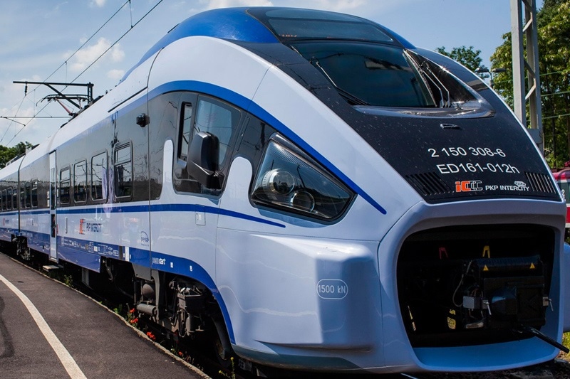 Intercity train 125. Intercity поезд италия внутри. Intercity 125. Inter city. поезд pkp intercity.